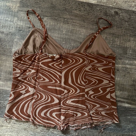 La Hearts Patterned Tank Top - Picture 4 of 6